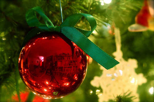 spiceworks - On the 8th Day of Sysmas, Spiceworks gives to you...