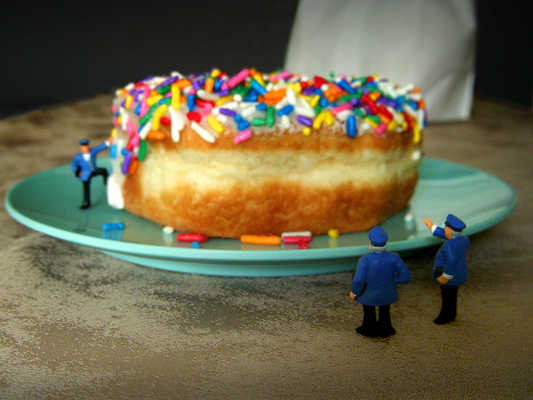 slate - The Long, Sweet Love Affair Between Cops and Doughnuts